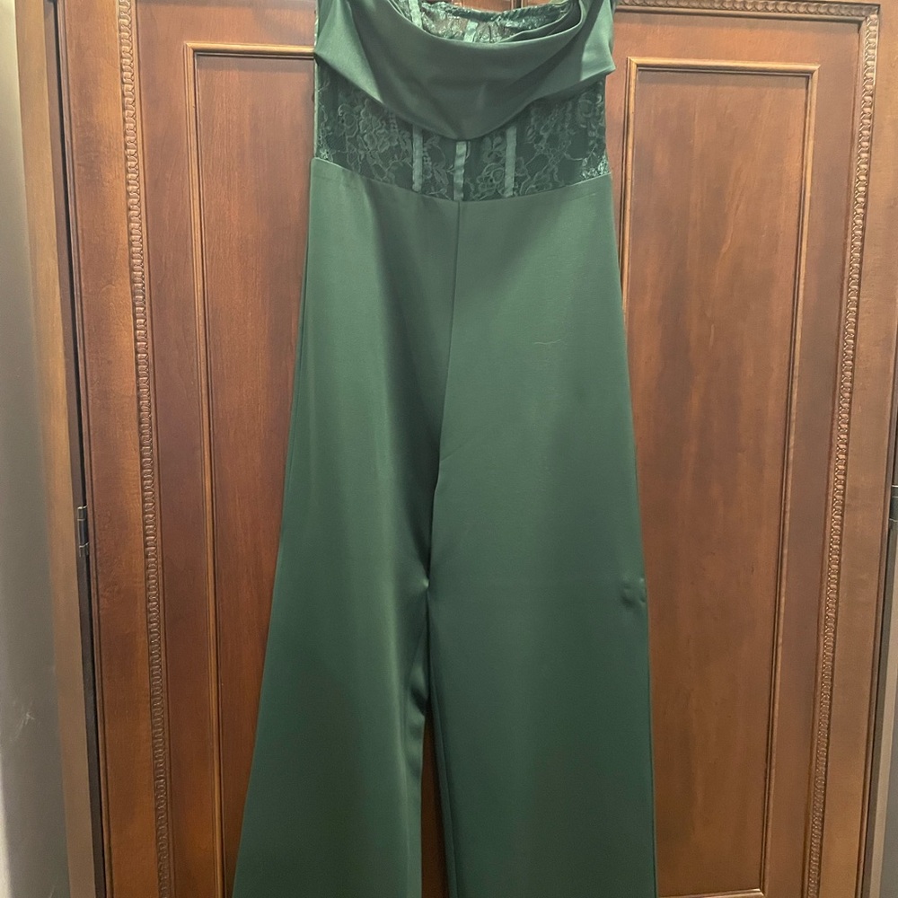 Chic Forest Green Jumpsuit